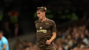 Ярмолюк провалив гру проти Ньюкаслу в АПЛ: розлога статистика та оцінки українського легіонера Брентфорду