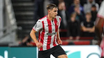 Ярмолюк взяв участь у голі та віддав 87% точних передач: детальна статистика українця у матчі АПЛ