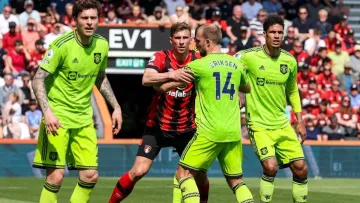 «Спокійно стримував нападників Манчестер Юнайтед»: англійська преса оцінила гру Забарного