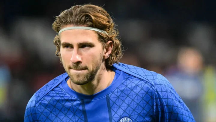 «Можливо, колись він і розкриє свій потенціал»: Забарного знову захейтили у Франції