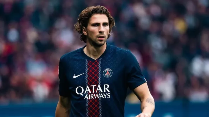 «Відчуває брак впевненості»: Забарного вкотре розкритикували у Франції, навіть після перемоги ПСЖ