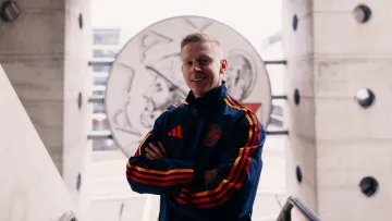 «Не варто чекати проривів флангом»: Левченко дав пораду Аяксу щодо правильного використання Зінченка