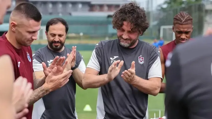 Зубков і головний тренер Трабзонспора: український зірковий вінгер команди сказав, що він думає про наставника