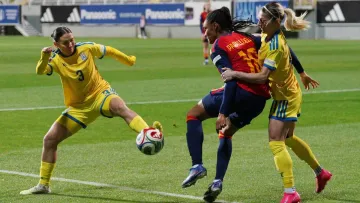 Дев’ять пропущених м’ячів за два матчі: жіноча збірна України поступилася чинним чемпіонкам світу