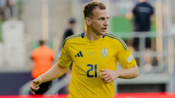 У компанії з Мілевським, Судаковим та ще двома українцями: гравець Динамо ввійшов в історію на Євро
