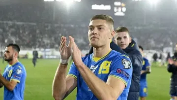 Довбик почув вирок від Сабо за гру проти Азербайджану: «‎Крутиться-вертиться, а толку?»