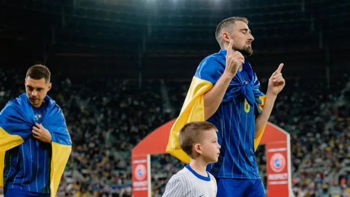 Леоненко розкрив причини невдалих результатів збірної України: «Всі «вмирають», одні ми ходимо пішки по полю»