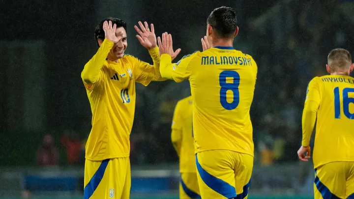 Не здивував: лідер збірної Ісландії назвав українського гравця, який створив їм проблеми у першій грі