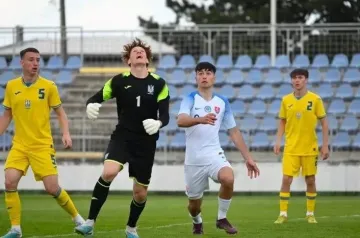 «‎Я кращий за деяких воротарів, яких викликають»: гравець збірної України пояснив, чому не грає за жовто-синіх