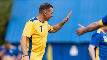 Шевченко чи Ярмоленко: Лунін сказав, хто є найкращим футболістом в історії збірної України