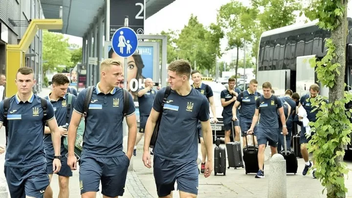 Збірна України прибула до Скоп'є: два гравці команди Реброва пропустять матчі проти Північної Македонії та Мальти через травми