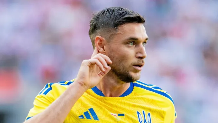 Саленко прокоментував перемогу України над Польщею й зробив комплімент Ярмоленку: «Наш ветеран не в'яне»