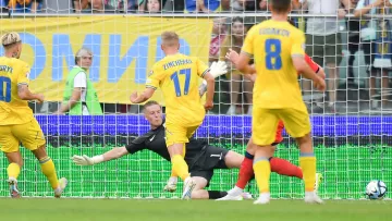 Сподівання на Зінченка: як Арсенал може зіграти проти Евертона українського захисника Миколенка